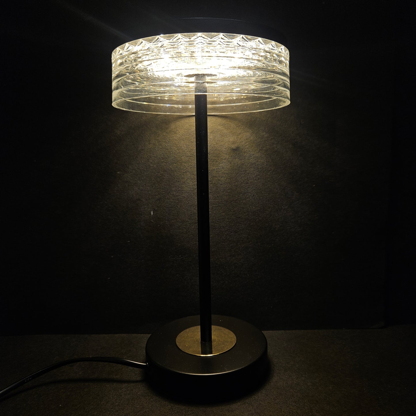 Portable Table Lamp Warm light Rechargeable Metal Lamp for Bedroom to bring classy elegant look