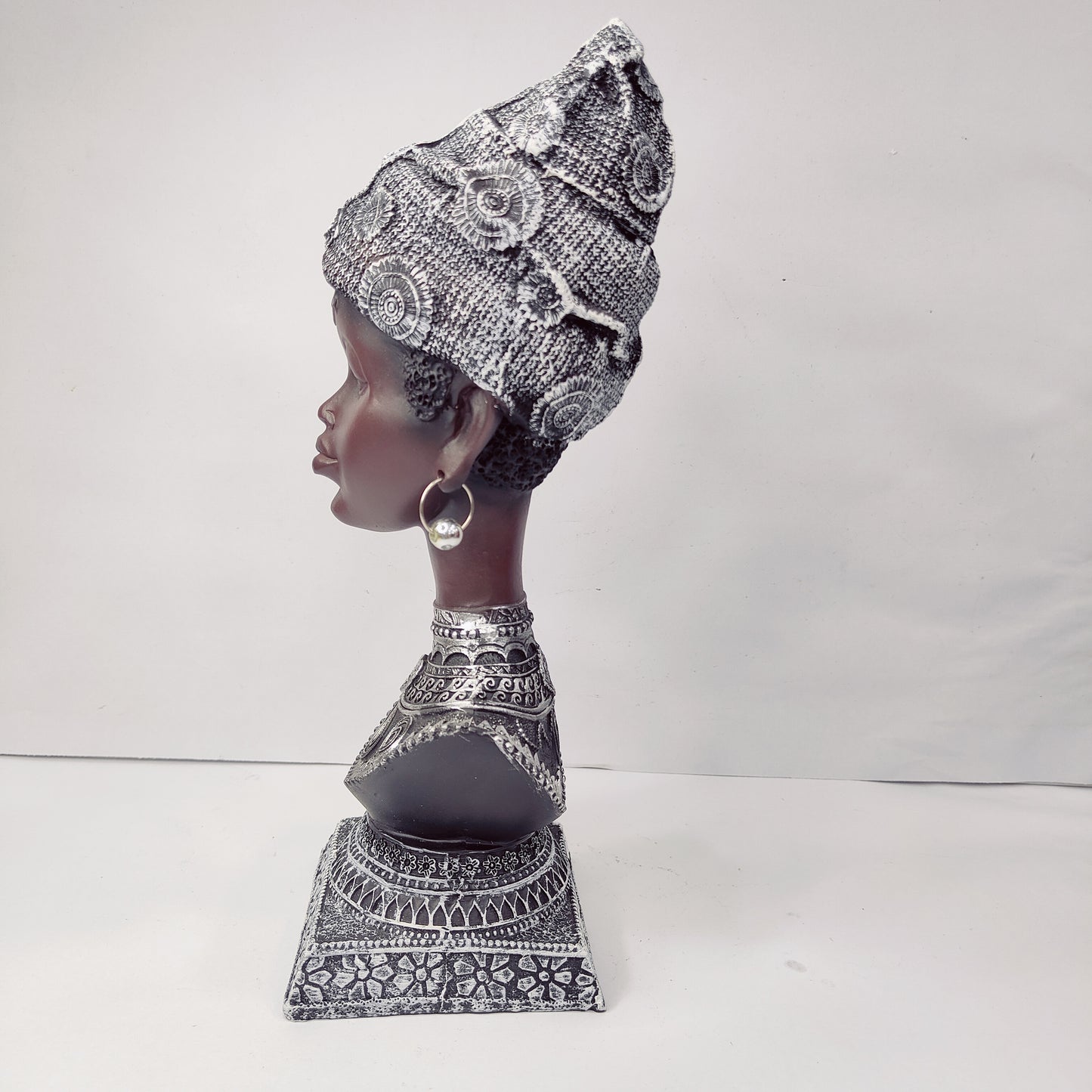 Unique Home Decor African Tribal Woman Figurine Art Piece Idol