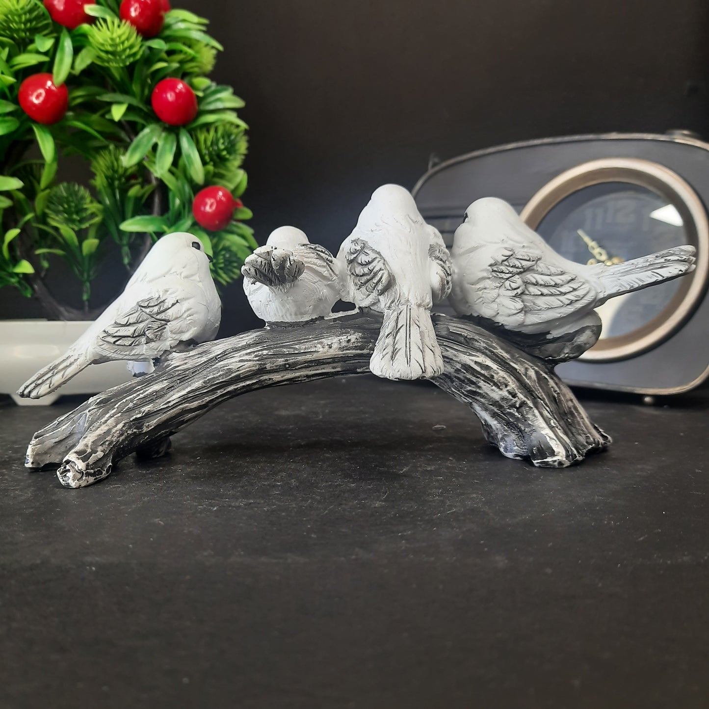 Group of doves showpiece