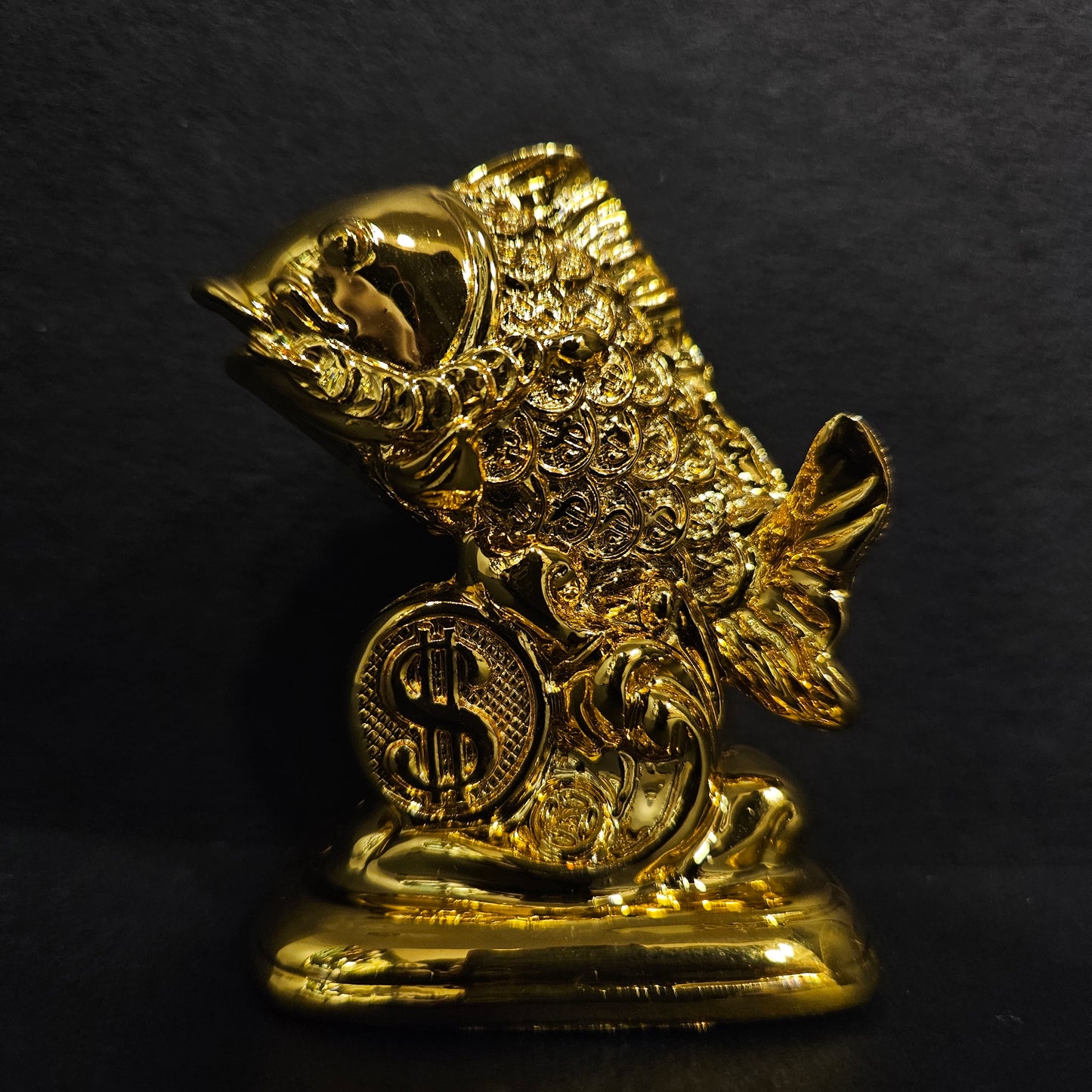 Exclusive Golden Fengshui Arowana Fish with Coins Showpiece for Office Decor and Home Decoration