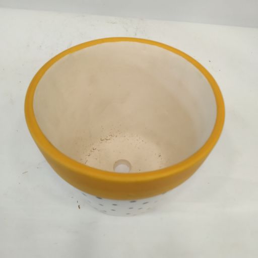 Ceramic pot