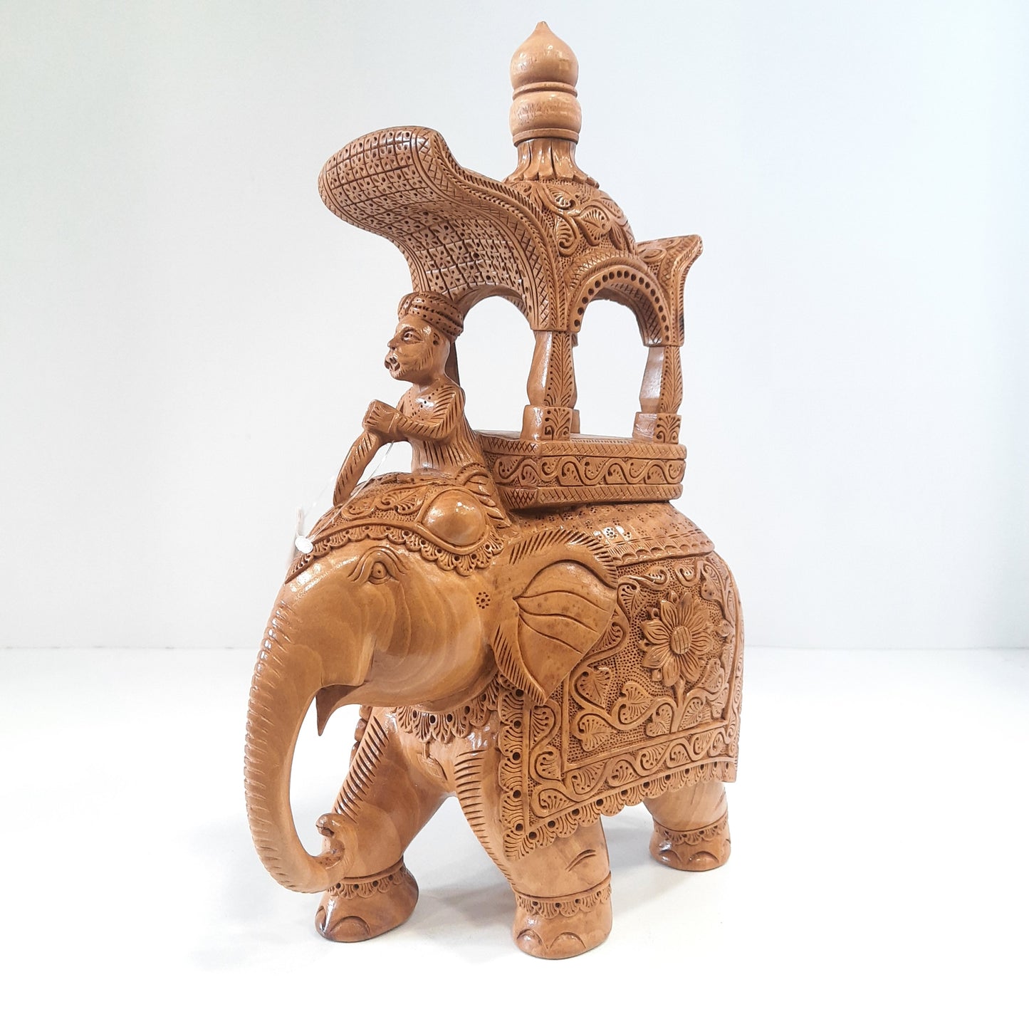 Wooden Elephant Amb Super Fine