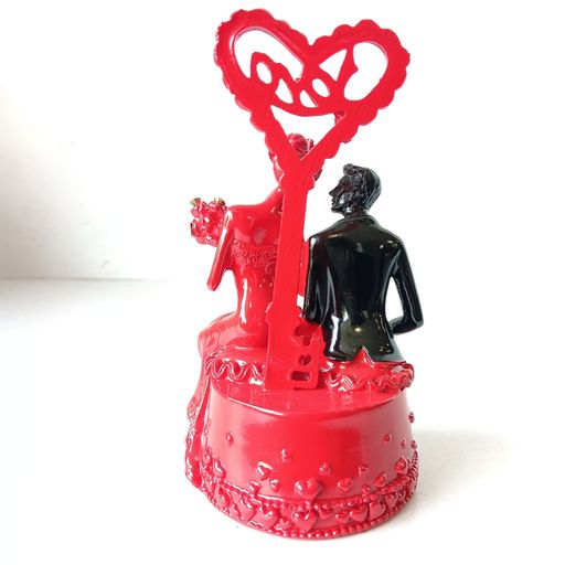 Couple show piece