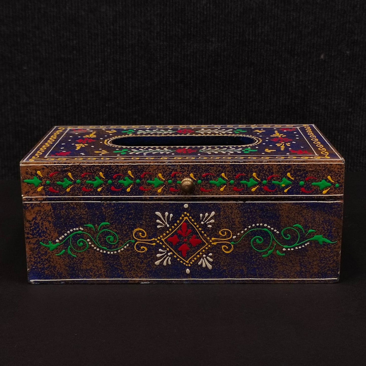 Wooden tissue box