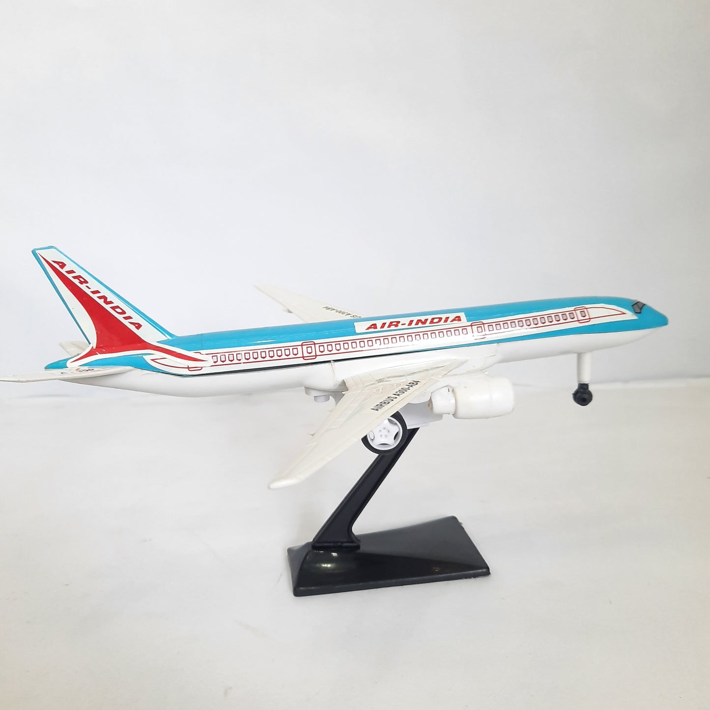 Air bus pull back action