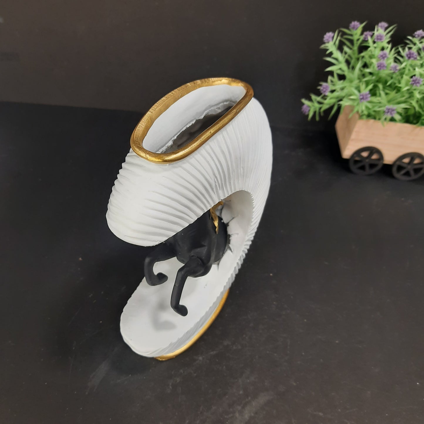 Horse flower pot come showpiece