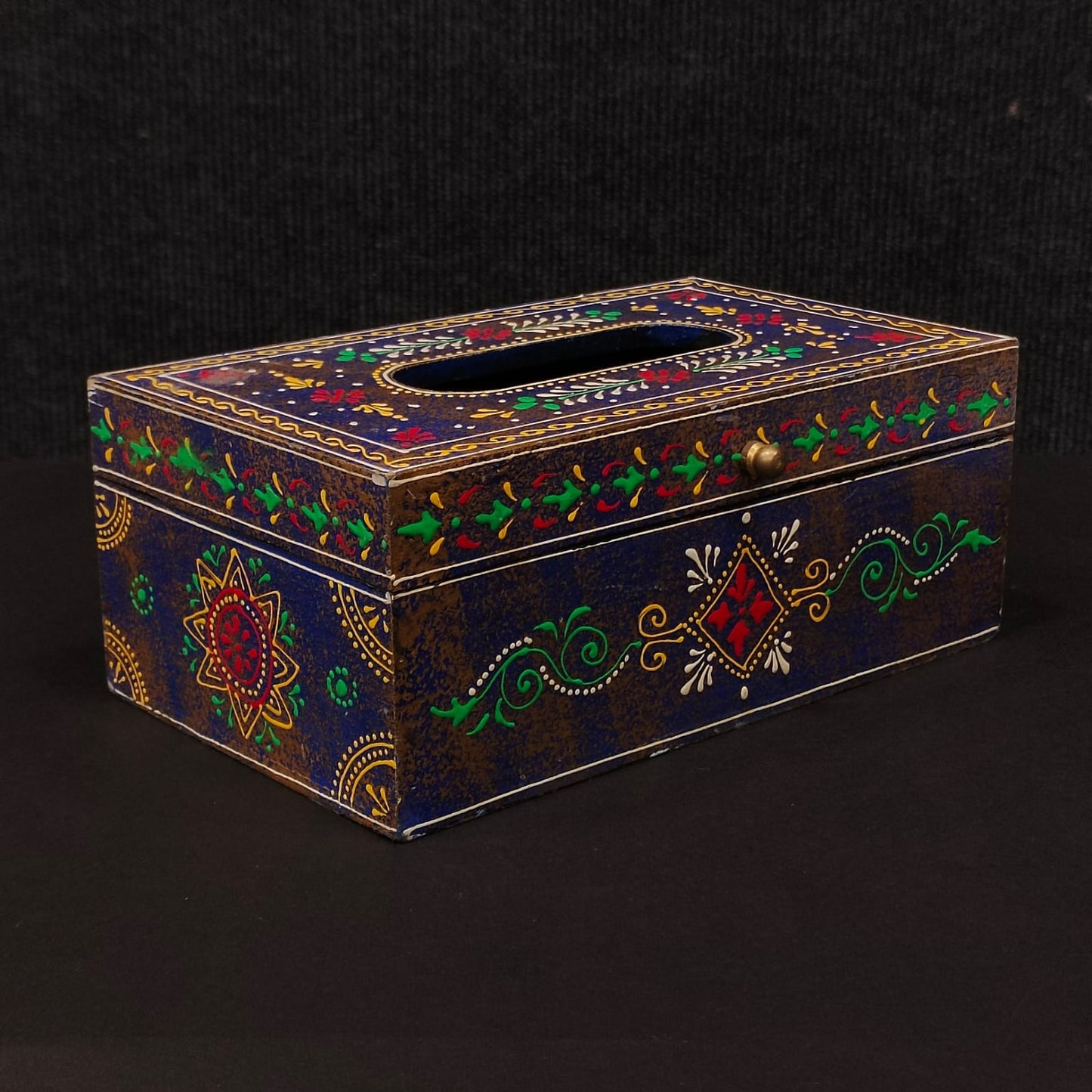Wooden tissue box