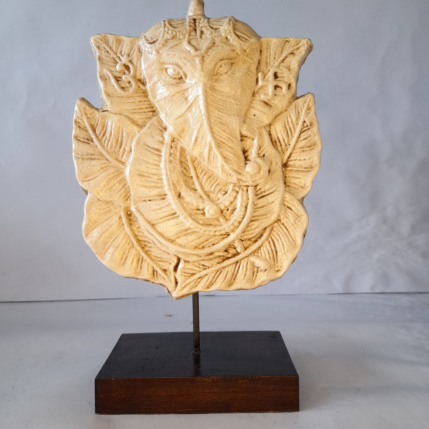 Paper Machie Ganesh Leaf on Base Antique Painted show piece