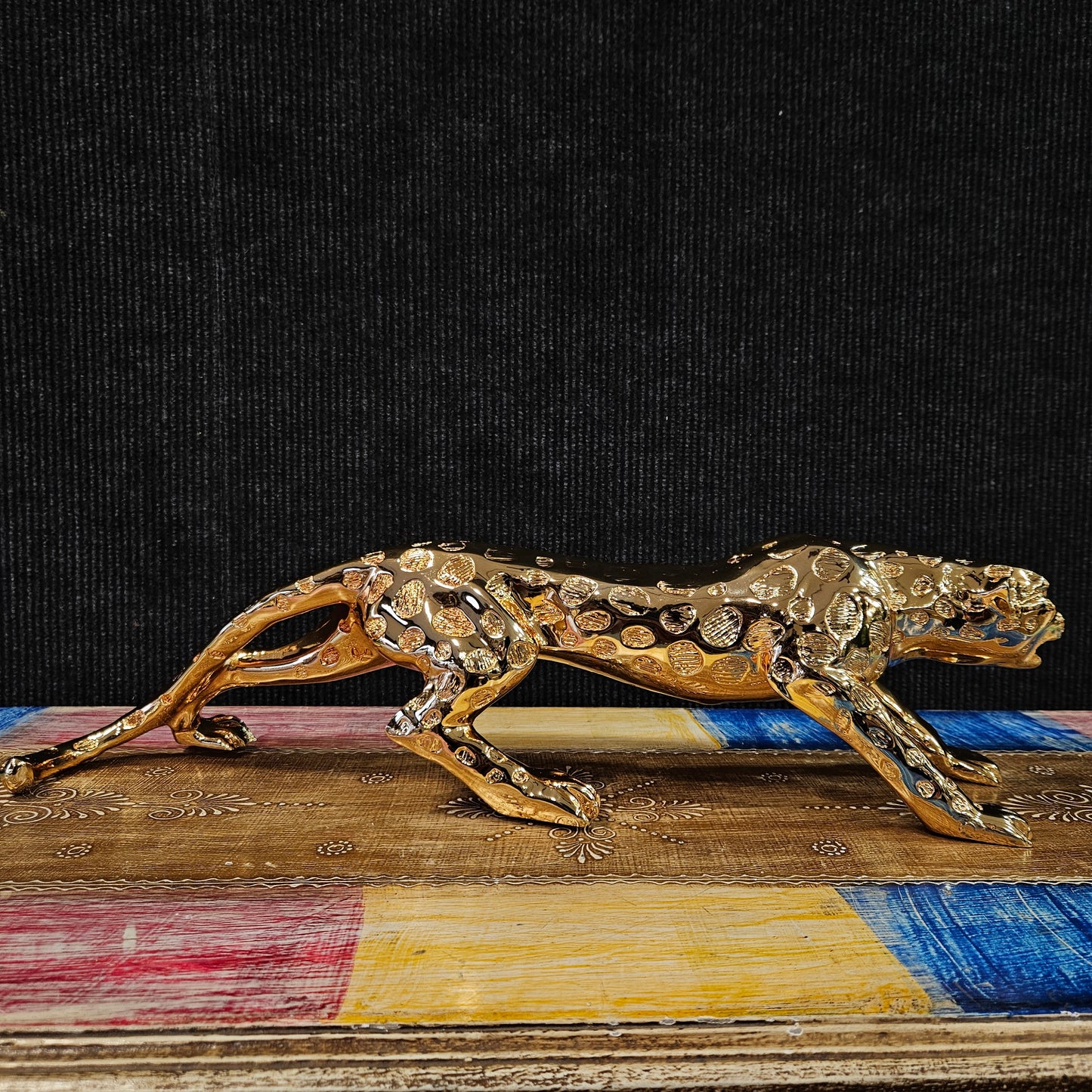 Panther Statue Gold Plated alluminium Animal Figurines Or Animals for Home Decoration Antique Showpiece