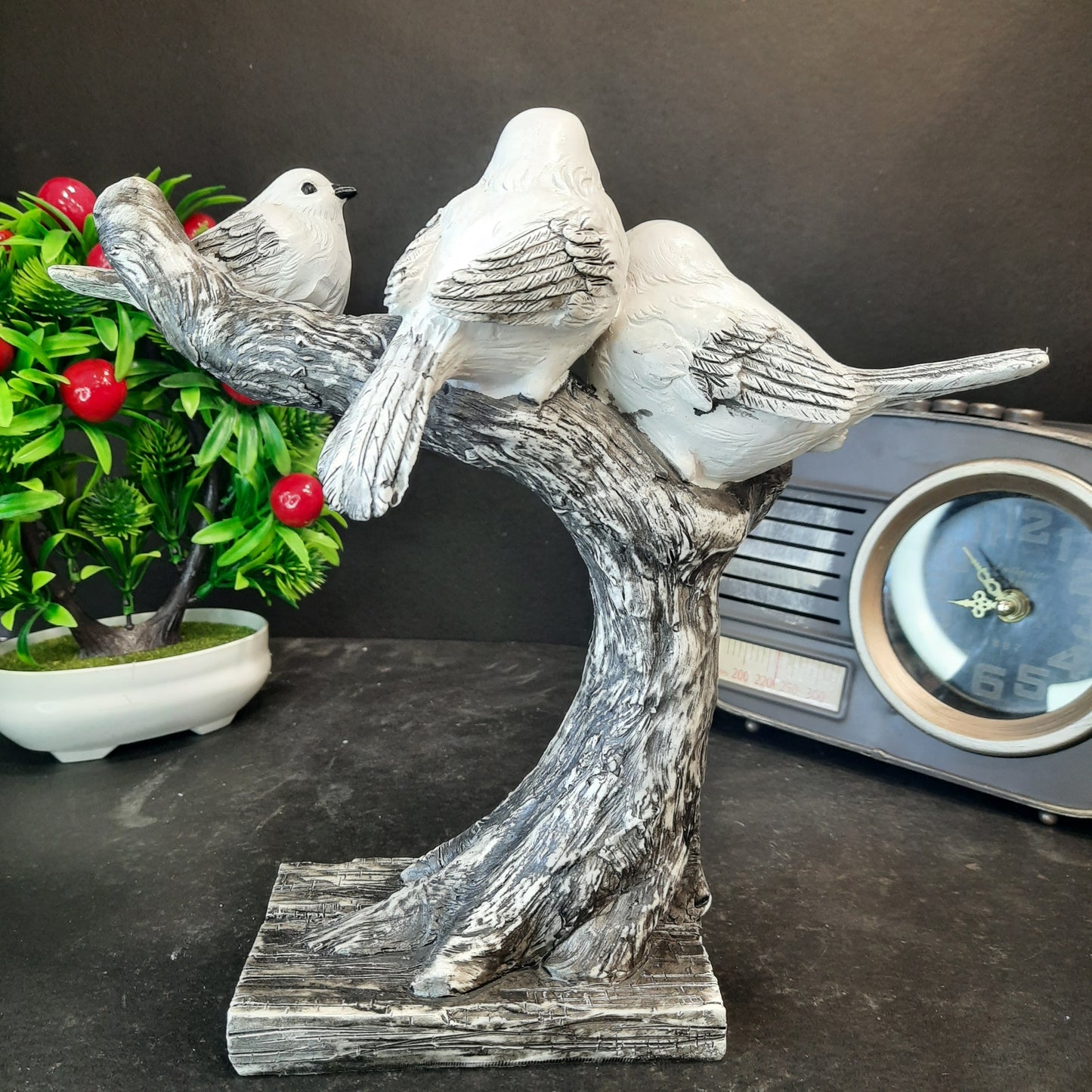 Dove family set showpiece