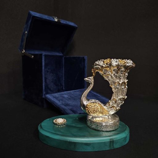 Silver plated tea light showpiece for home decor