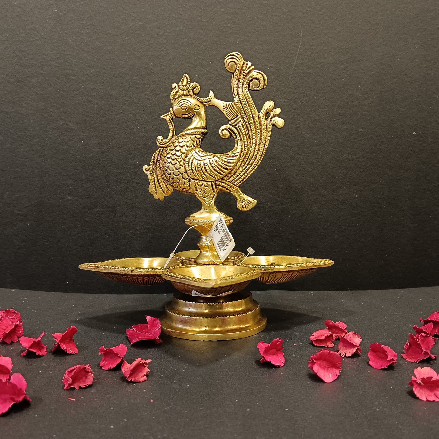 Brass antiques a beautiful 4 deya designed with peacock