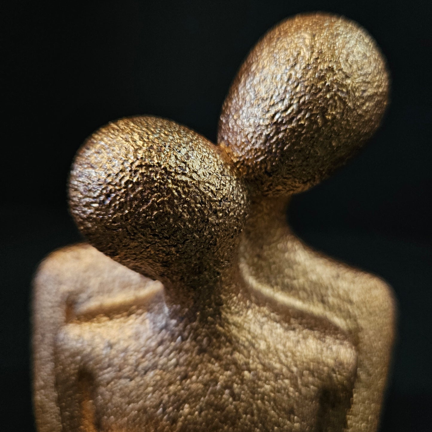 Happy love couples with heart hold posture showpiece Figurine for couples gifting,Anniversary gifting