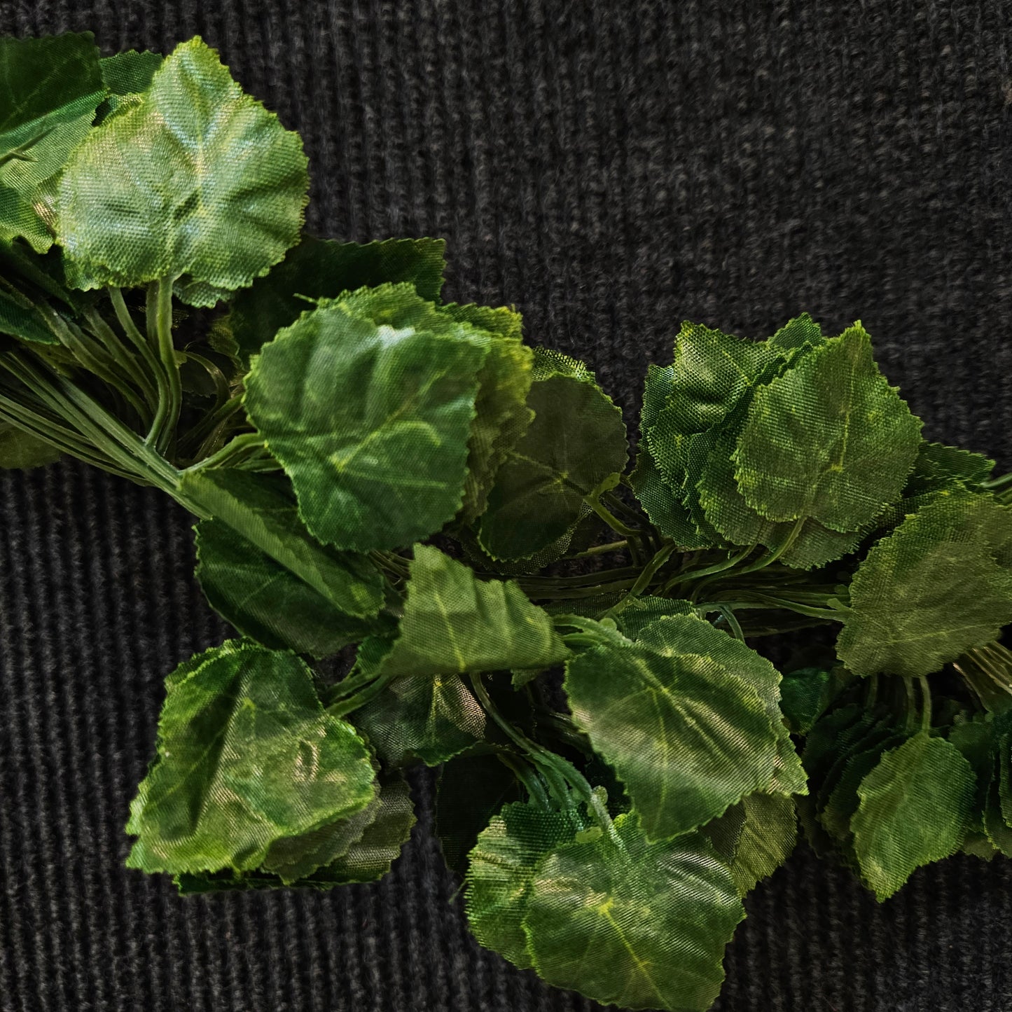 Artificial ivy creeper to bring attractive elegant look to your Garden And Home