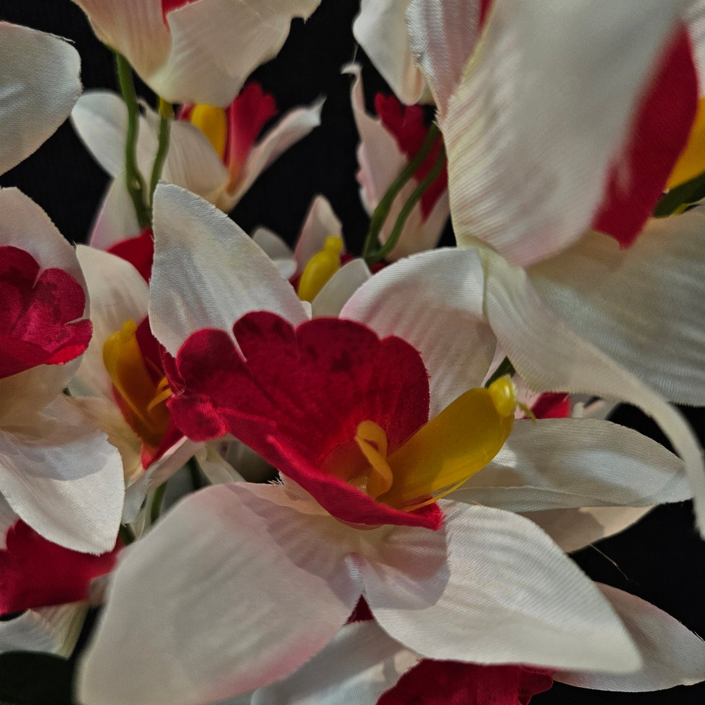 Boat orchid artificial banquet floweral stick to bring attractive elegant look to your office & Garden