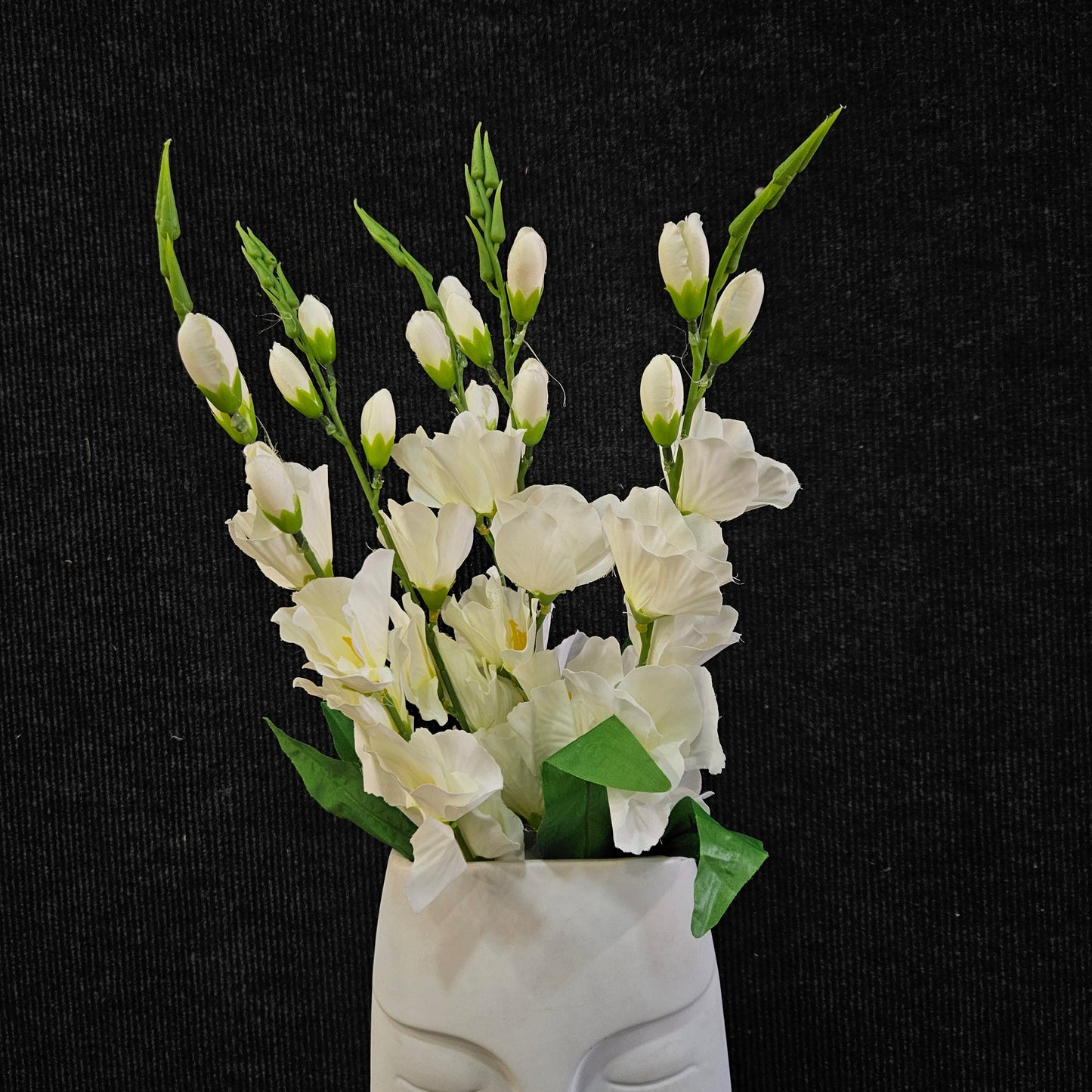 Artificial sword lilli floweral bunch to bring elegant look to your home & Office