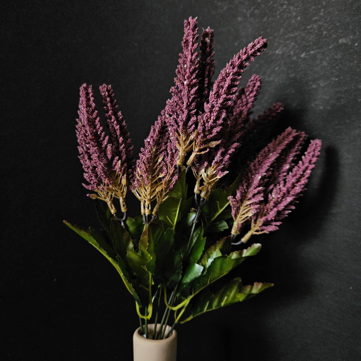 Amaranth artificial banquet floweral bunch to bring elegant look to your home & Office