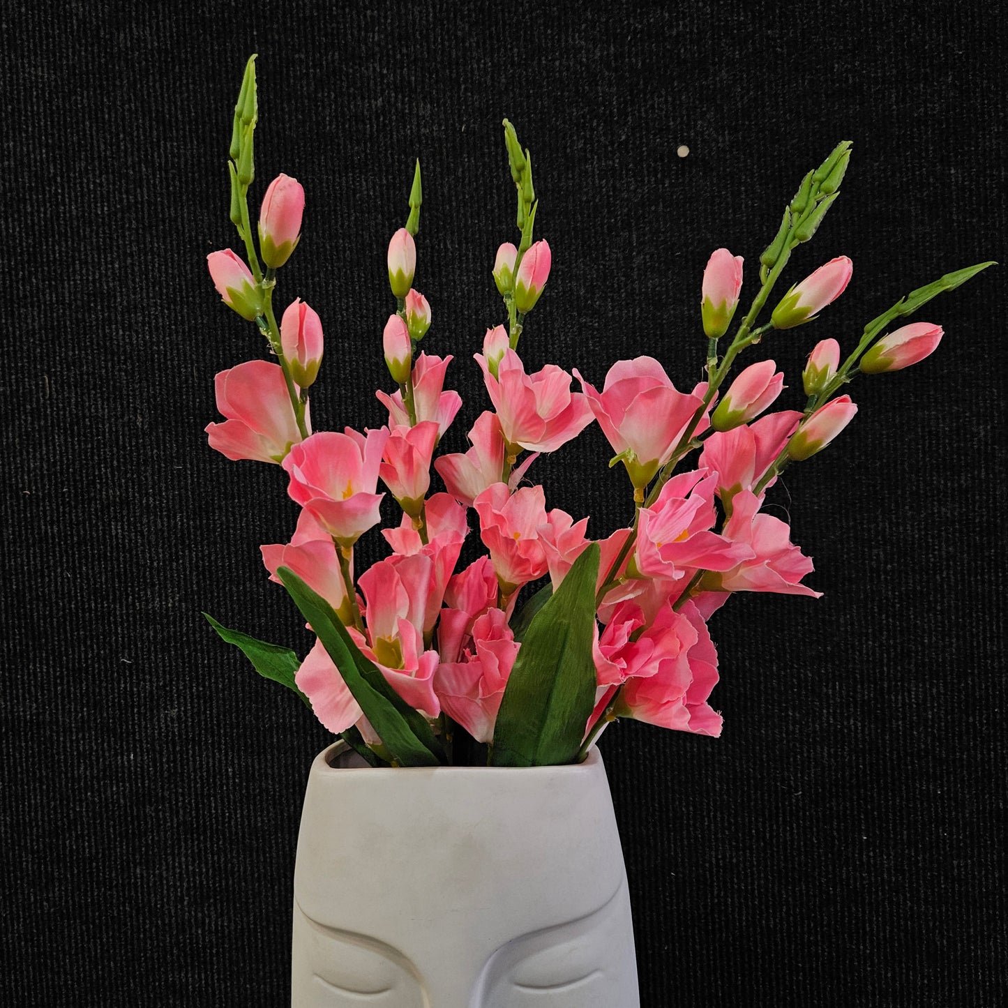 Artificial sword lilli floweral bunch to bring elegant look to your home & Office