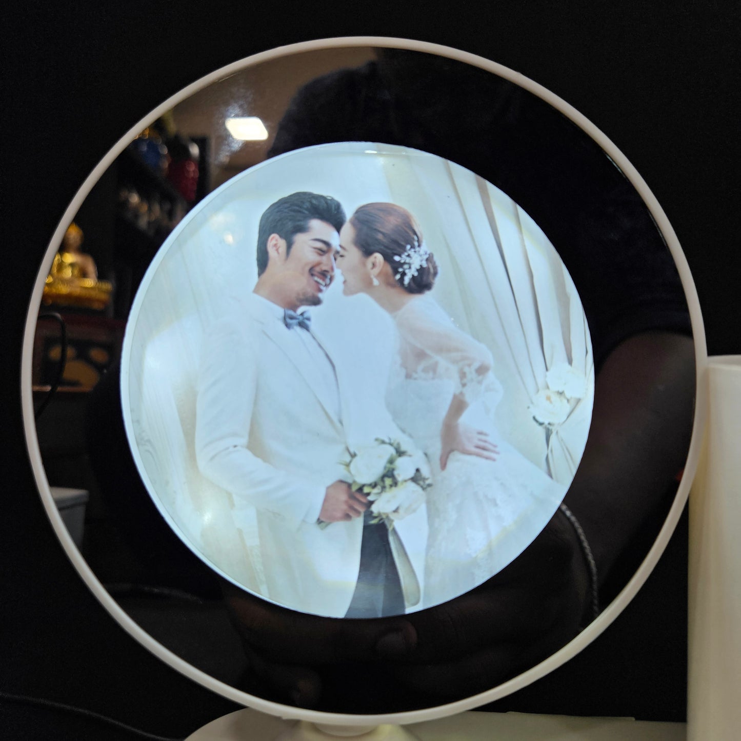 Magic Mirrors lighting Photo Frames with penstand Tabletop, for Gifting to Your Loved One, Birthday Gifts Heart Shape, Metallic White