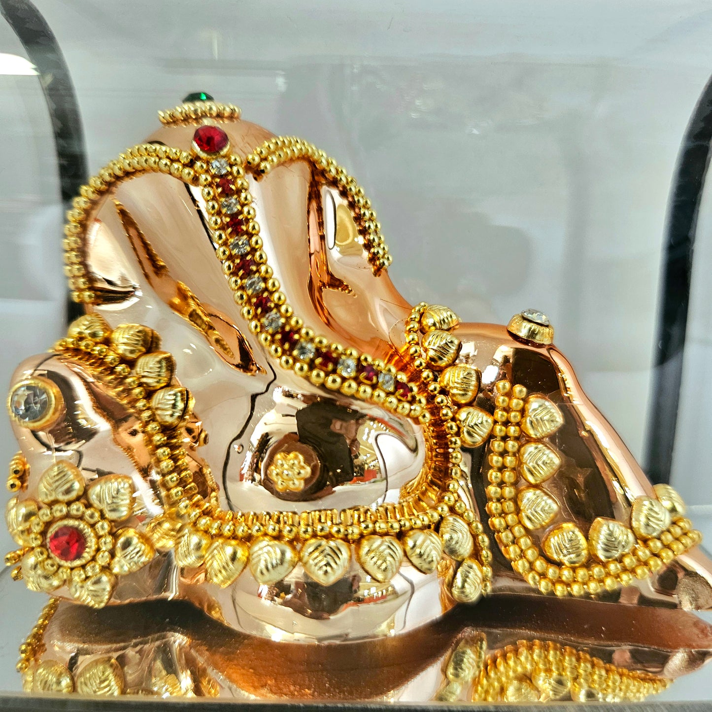 Imported 24carat Gold Plated Cabin Idol with stones Decorated of Ganesha with Full Decorate for Puja Room Or Home Decor