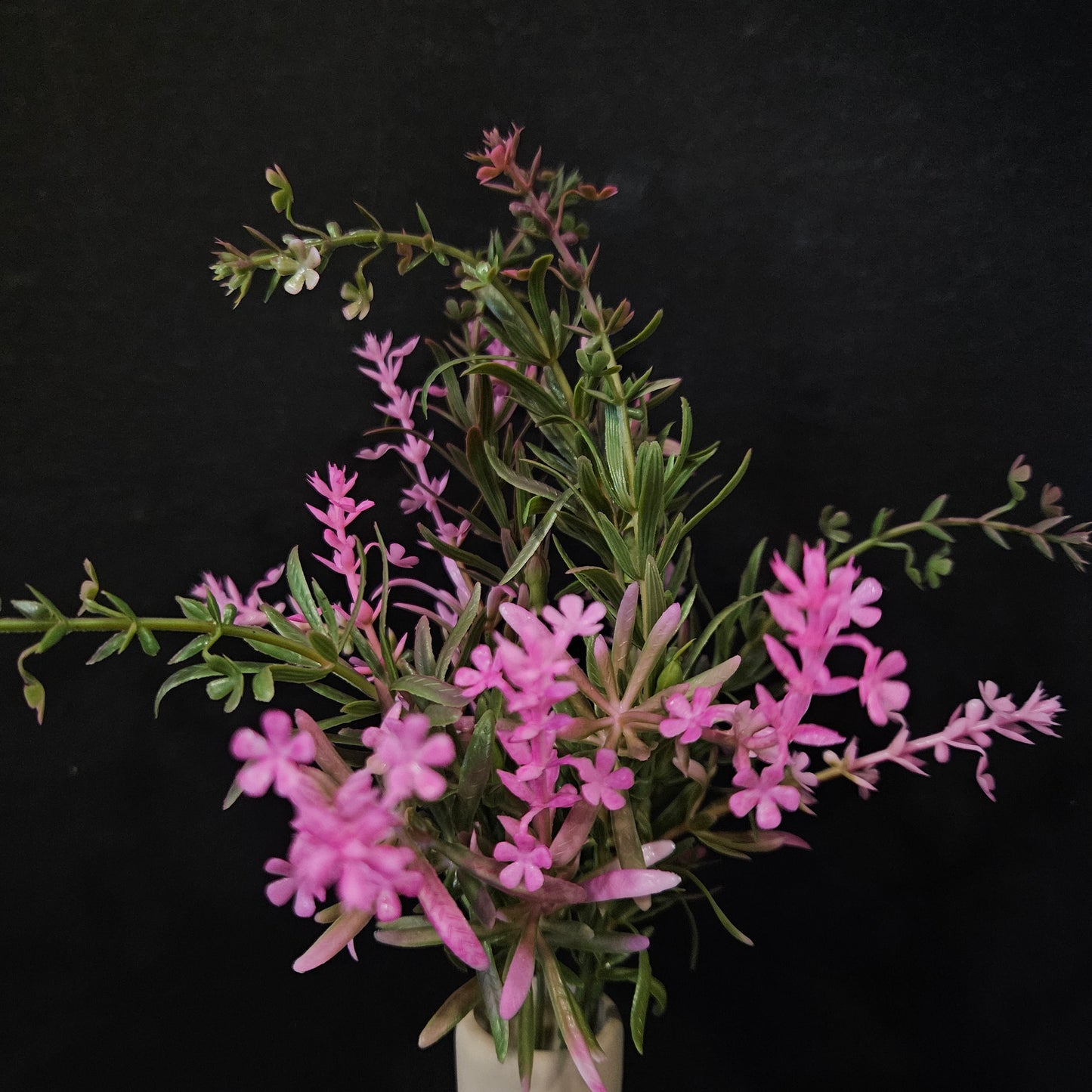 Artificial rosemary floweral stem bunch to bring attractive elegant look to your home & Garden