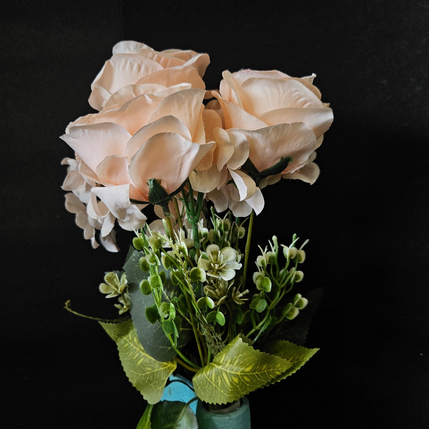 Artificial banquet rose Flower bunches to bring elegant look to your home,Garden & Office