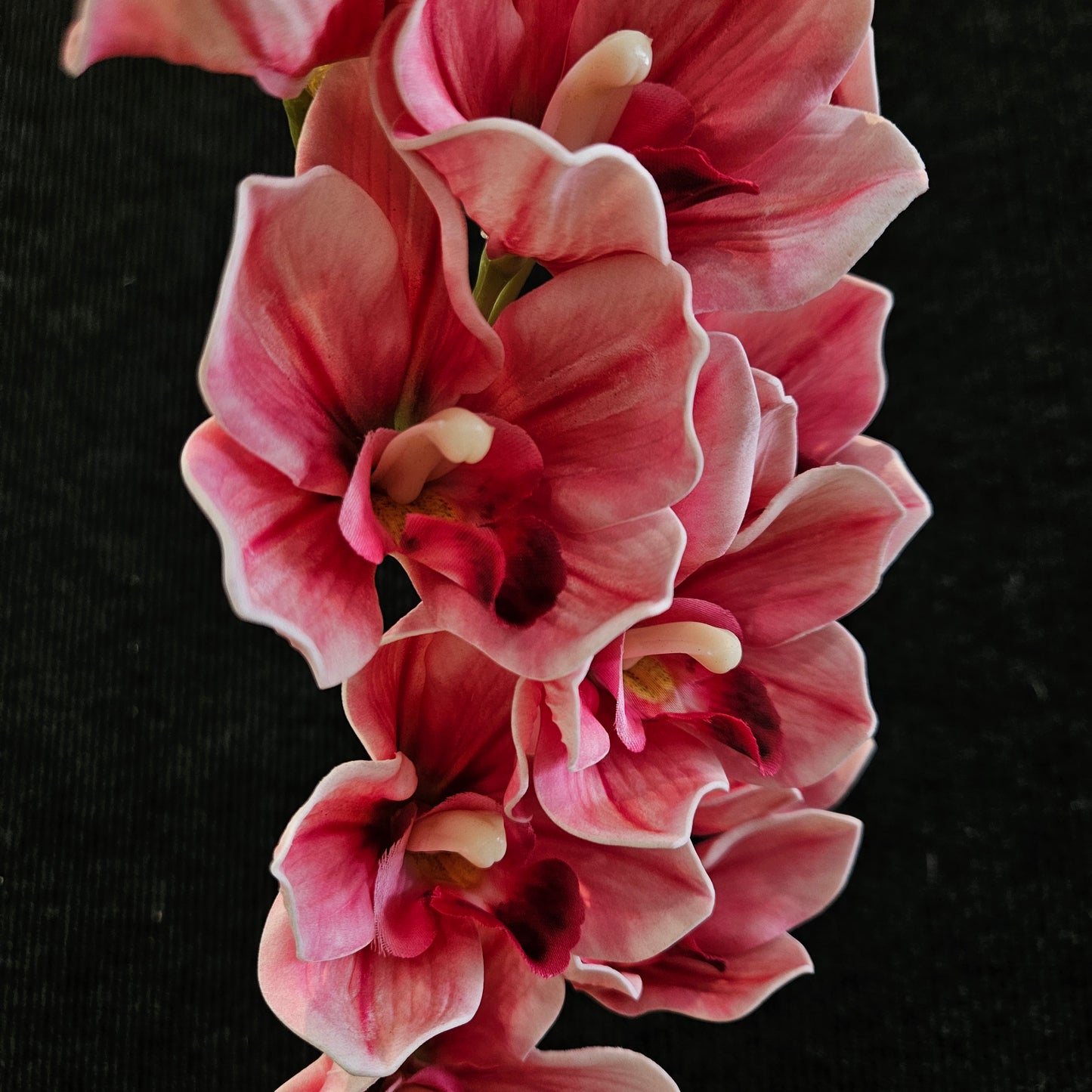 Cymbidium orchid Artificial Banquet floweral stick to bring attractive elegant look to your Home,Garden & Office