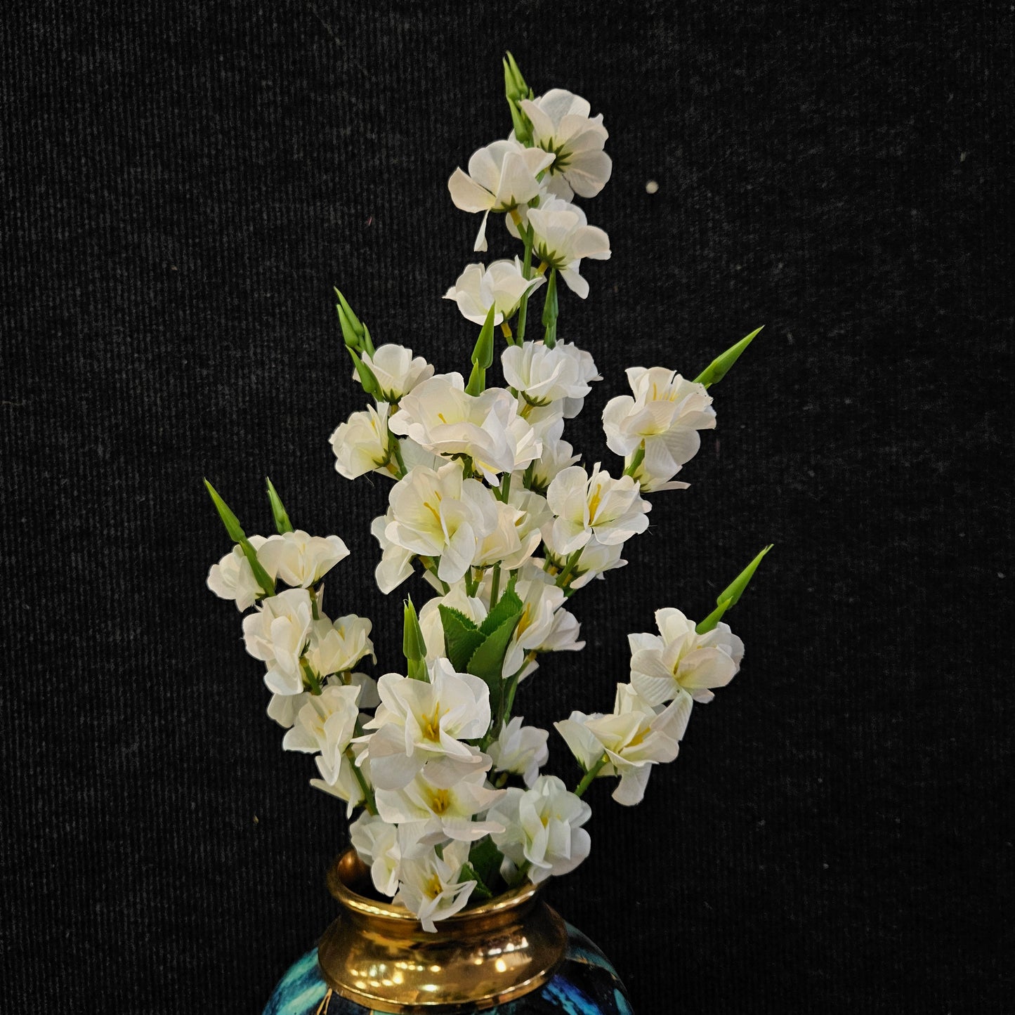 Freesia Artificial banquet floweral stick to bring attractive elegant look to your Home,Garden & Office