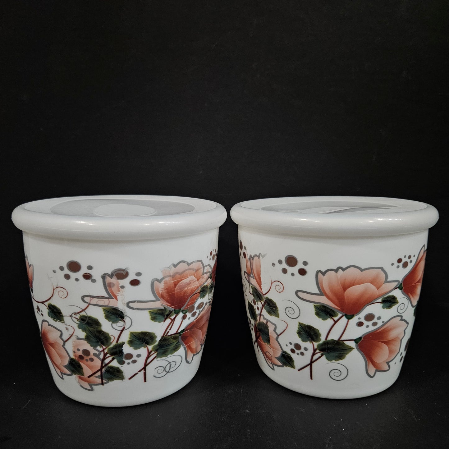 Hetal happy food Storage container the edges are smooth and it gives healthy appearance