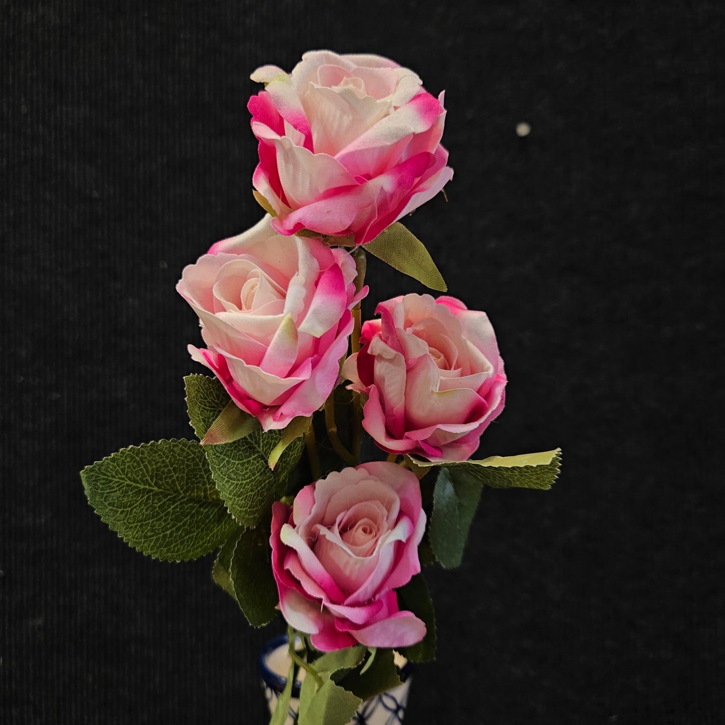 Artificial banquet rose Floweral stick to bring attractive elegant look to your home & Office