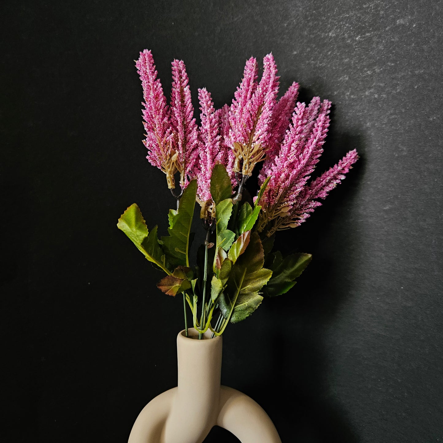 Amaranth artificial banquet floweral bunch to bring elegant look to your home & Office