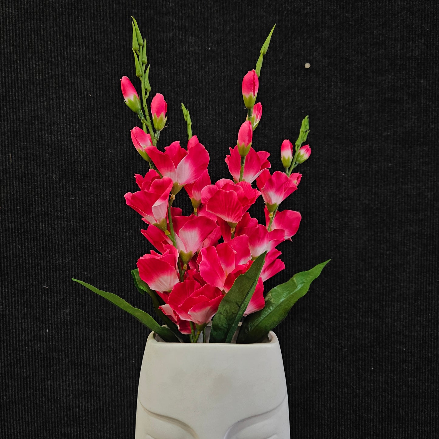 Artificial sword lilli floweral bunch to bring elegant look to your home & Office