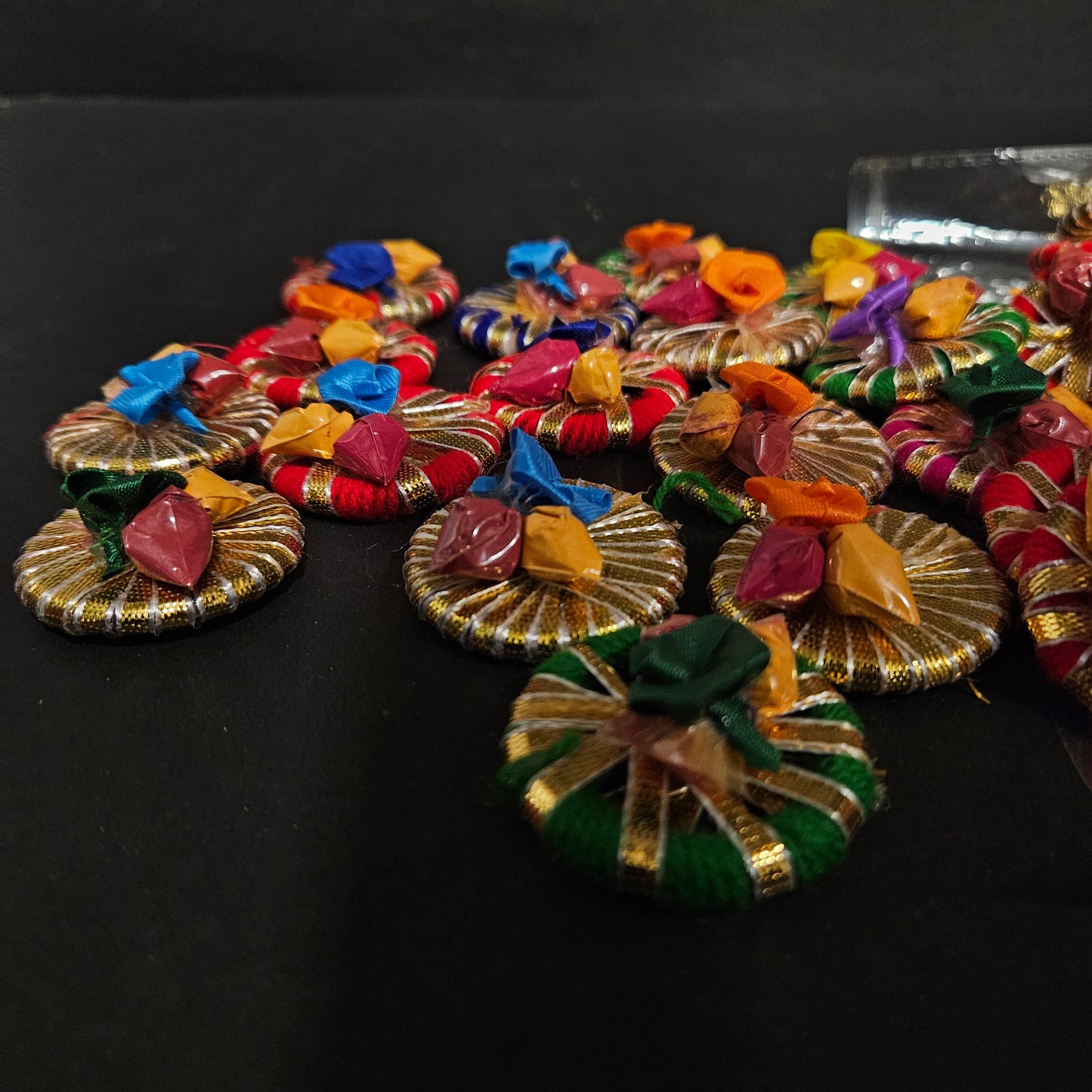 Haldi Kumkum Packets Return Gift in Golden Basket. All in one Gift for Women, Weddings, Pooja Functions