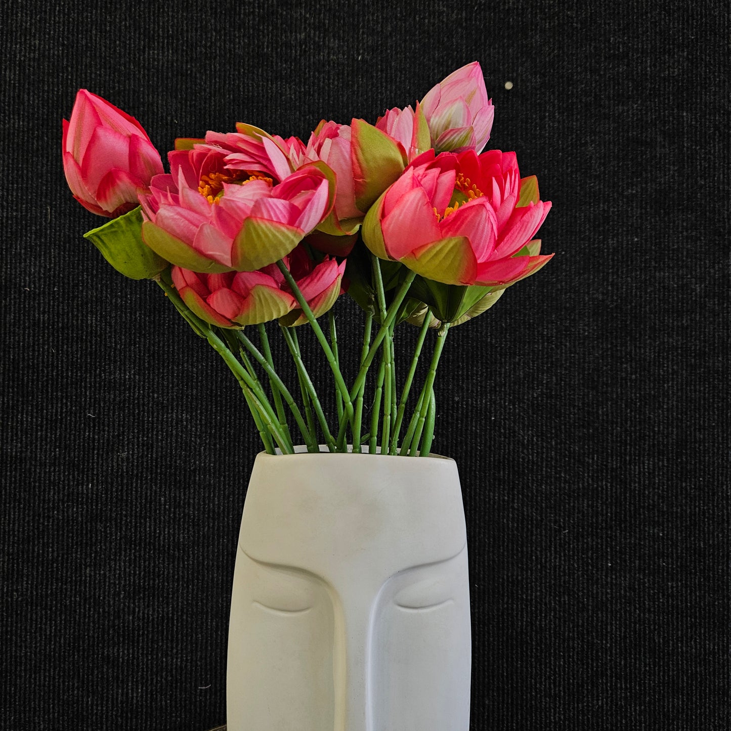 Artificial lotus plant to bring elegant look to your home & Office