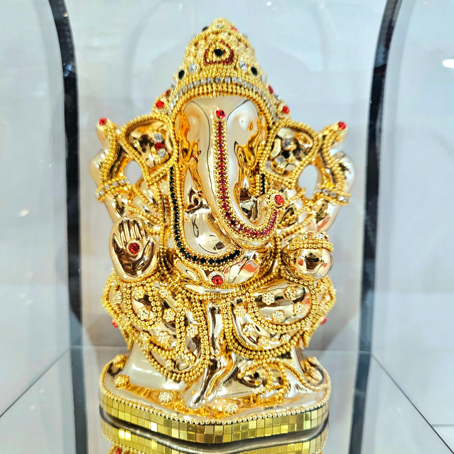 Imported 24carat Gold Plated Cabin Idol with stones Decorated of Ganesha with Full Decorate for Puja Room Or Home Decor