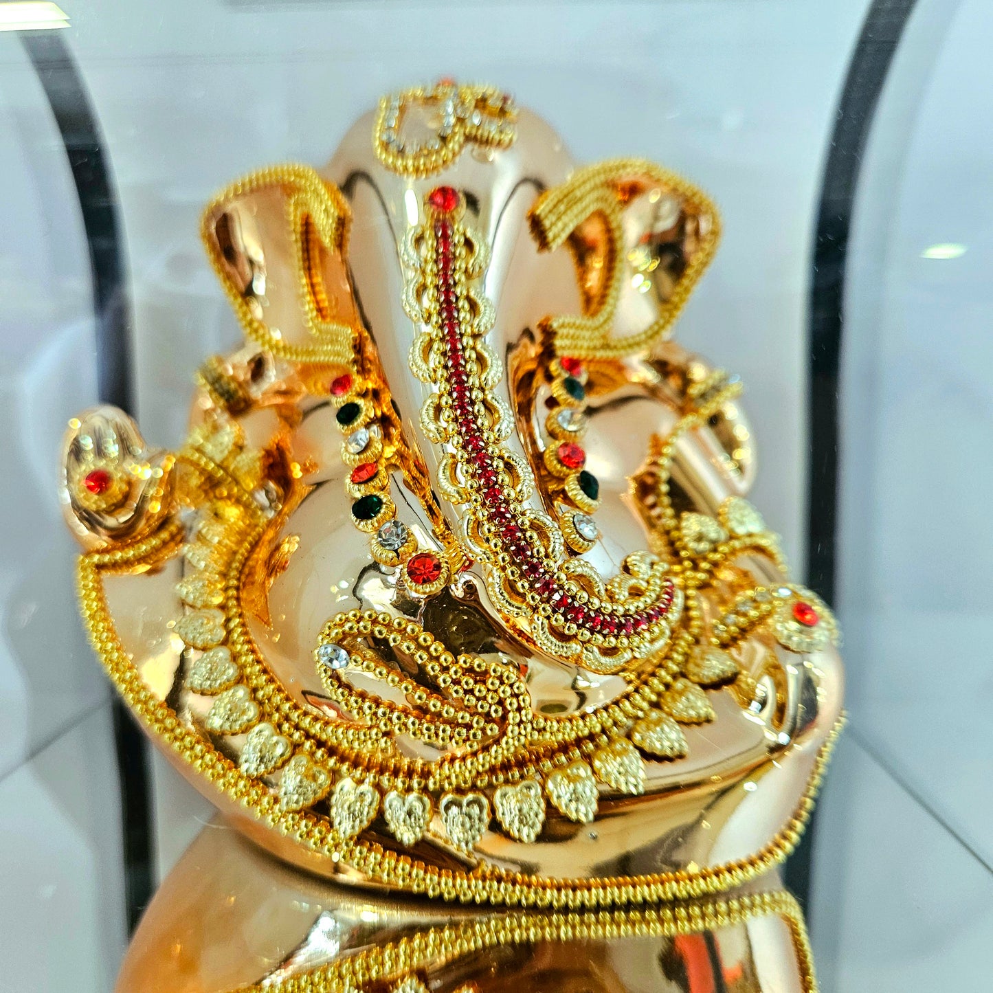 Imported 24carat Gold Plated Cabin Idol with stones Decorated of Ganesha with Full Decorate for Puja Room Or Home Decor