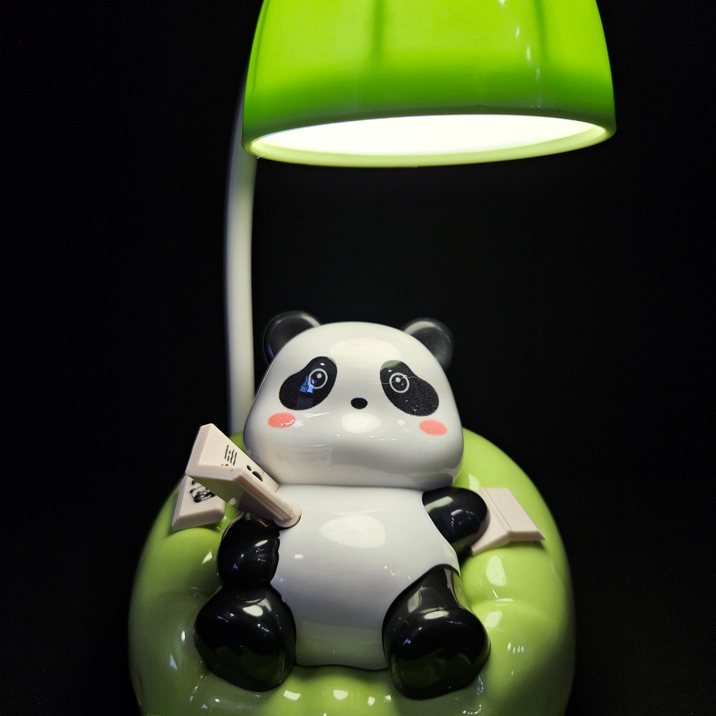 Sleeping Panda night Lamp with 360 degrees angle adjustable lamp,type c chargeble & cellphone mount