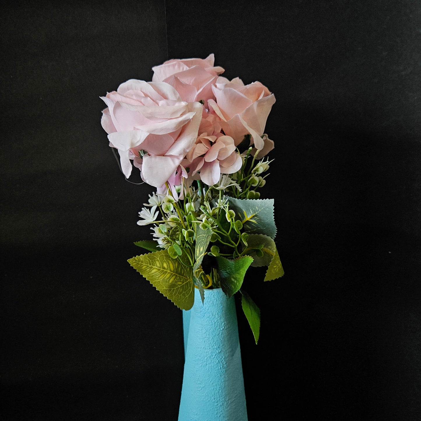 Artificial banquet rose Flower bunches to bring elegant look to your home,Garden & Office