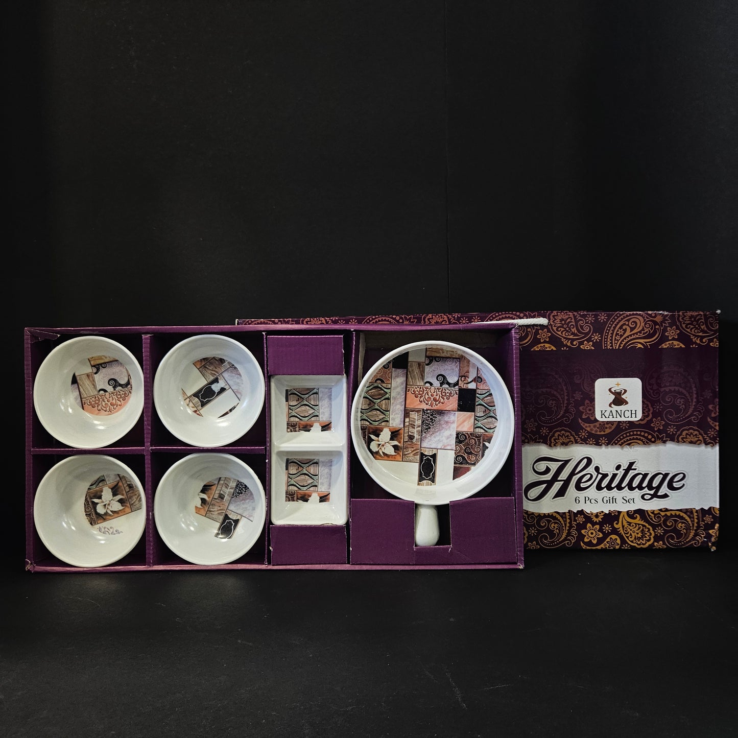 Kanch heritage 6 pieces gift set having 4 pieces cup sets,1 Sauce dip try with portions & pan Shaped one serving tray