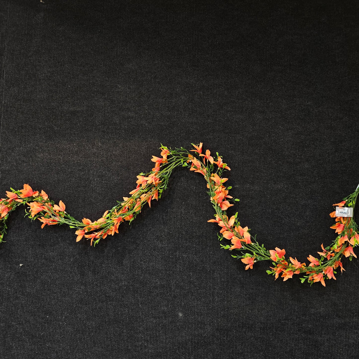 Artificial banquet lille floweral creeper to bring elegant look to your Home & Office