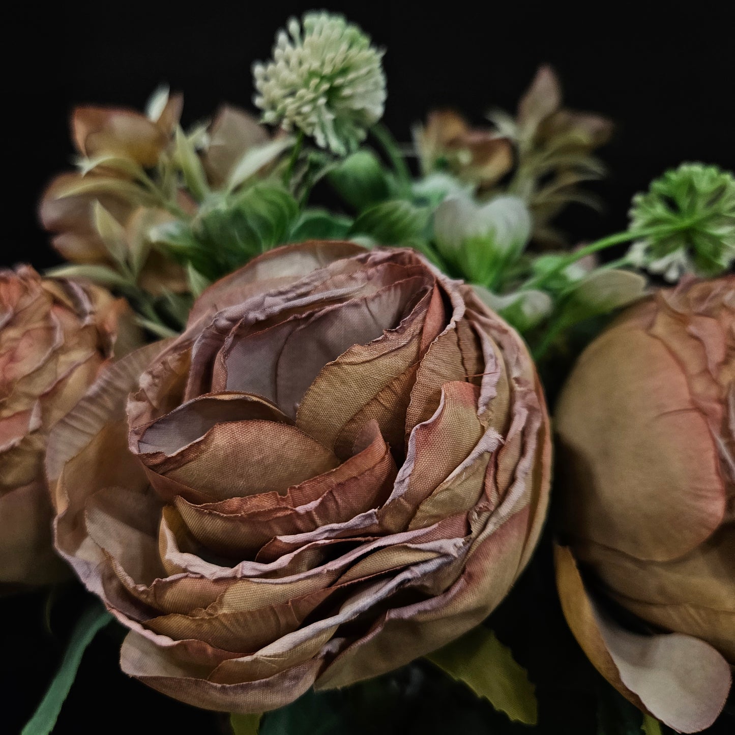 Artificial big size rose Flower bunch for Home,Garden & often Decoration