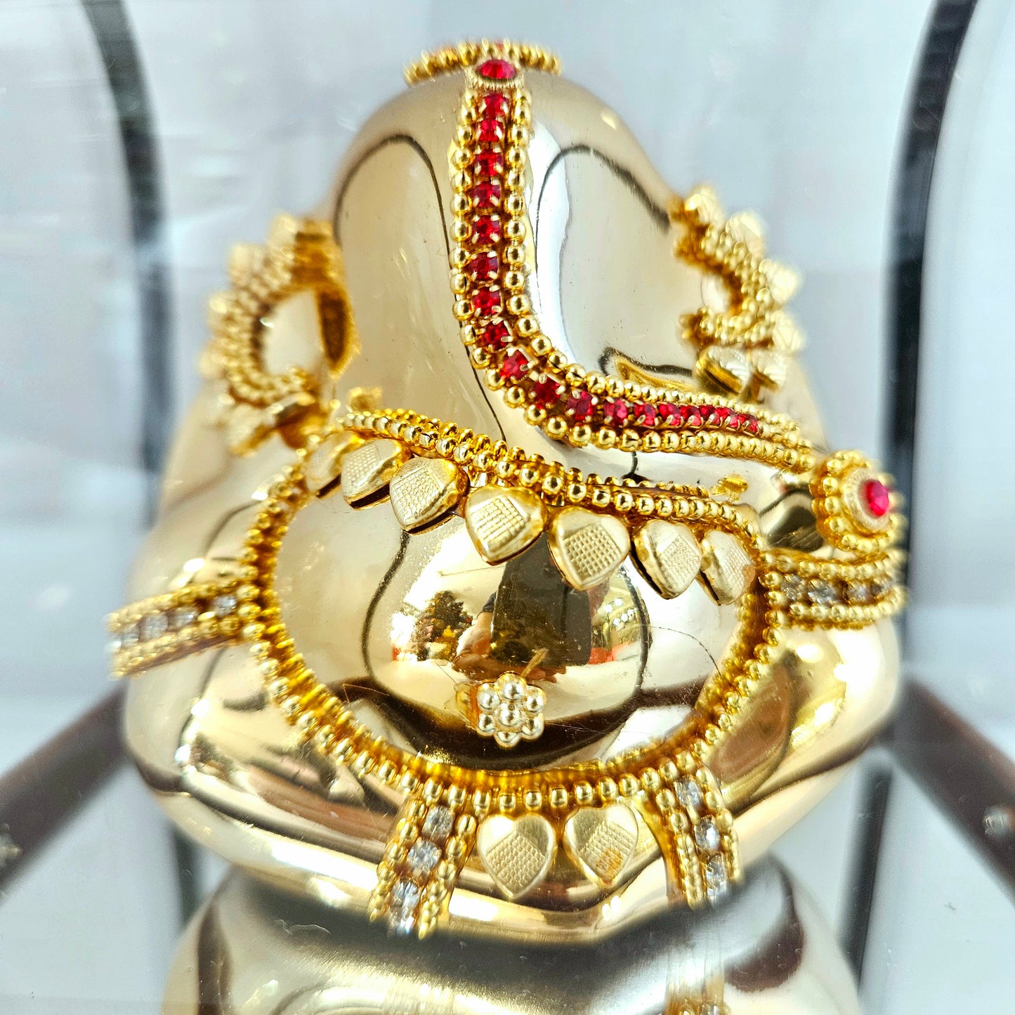 Imported 24carat Gold Plated Cabin Idol with stones Decorated of Ganesha with Full Decorate for Puja Room Or Home Decor