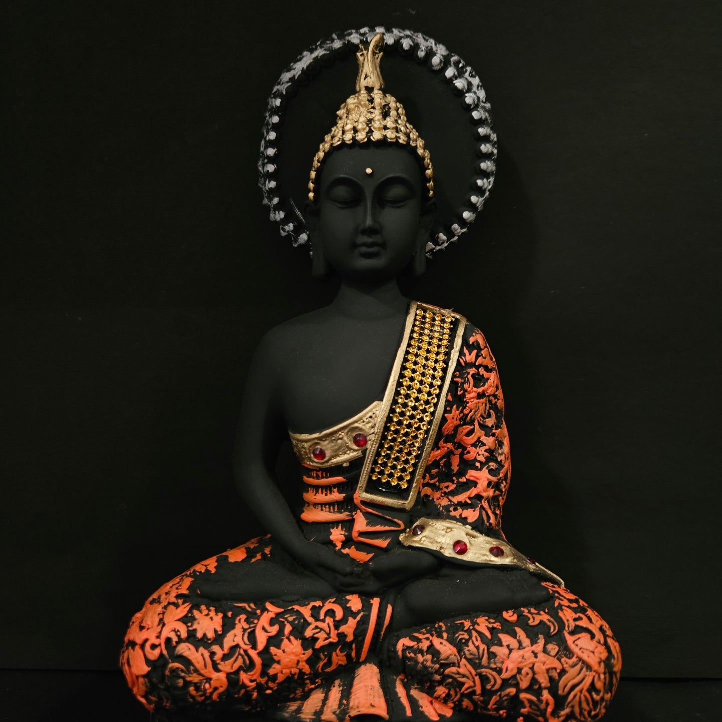 Lord Gautam Buddha Statue Showpiece Feng-Shui Handicraft Buddha Idol for Living Room, Meditation Room, Office Table, Wall Selves and Home Decor