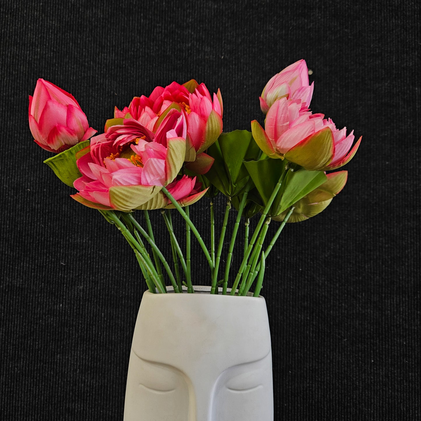 Artificial lotus plant to bring elegant look to your home & Office