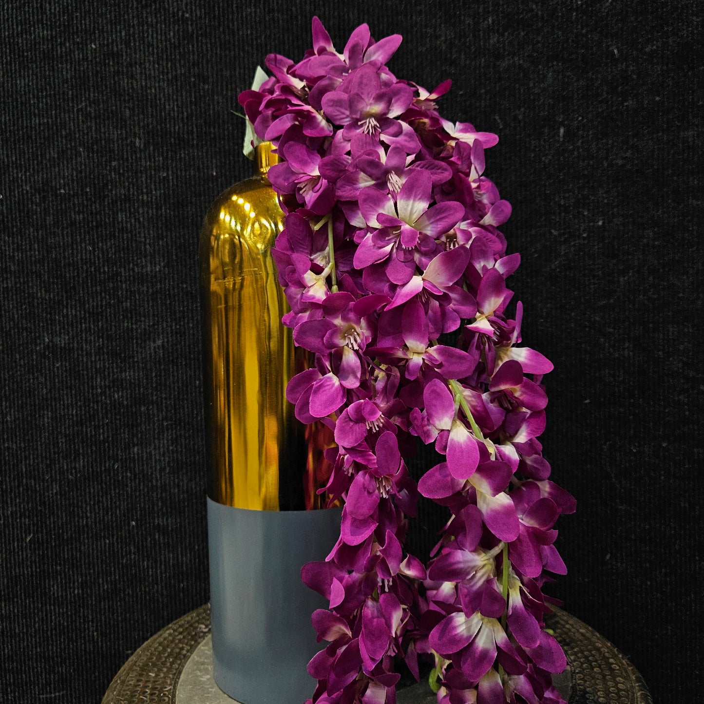 Cymbidium orchid Artificial banquet floweral stick to bring attractive elegant look to your home & Office