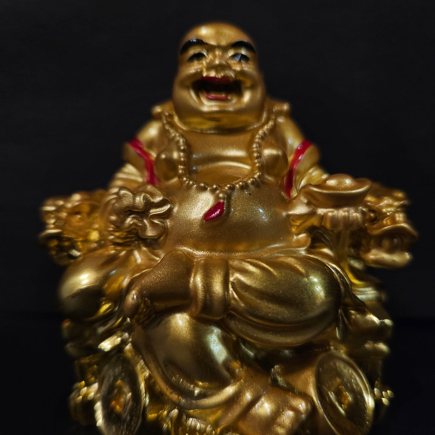 Feng Shui Vastu Sitting Laughing Buddha Idol, Standard, Golden, 1 Piece