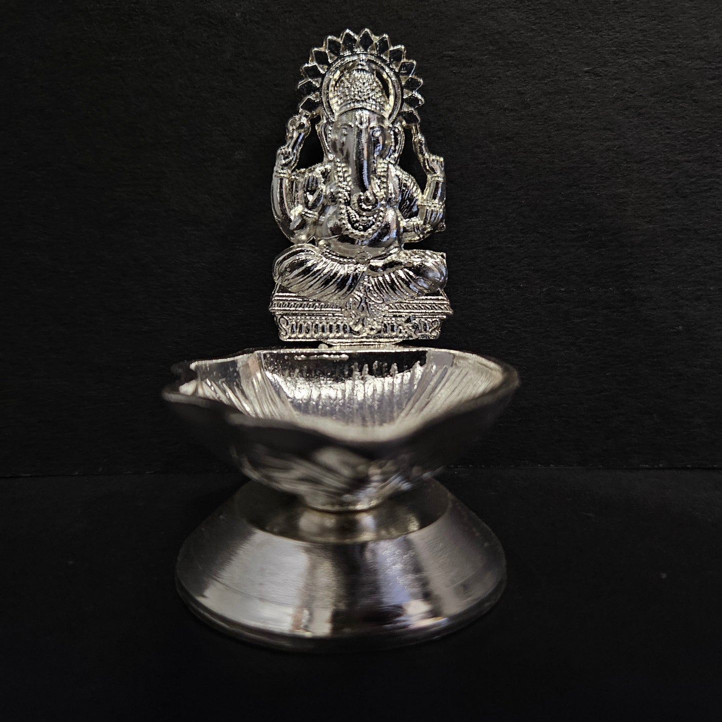 Lord Ganesha shank diya perfect stand for your Pooja room