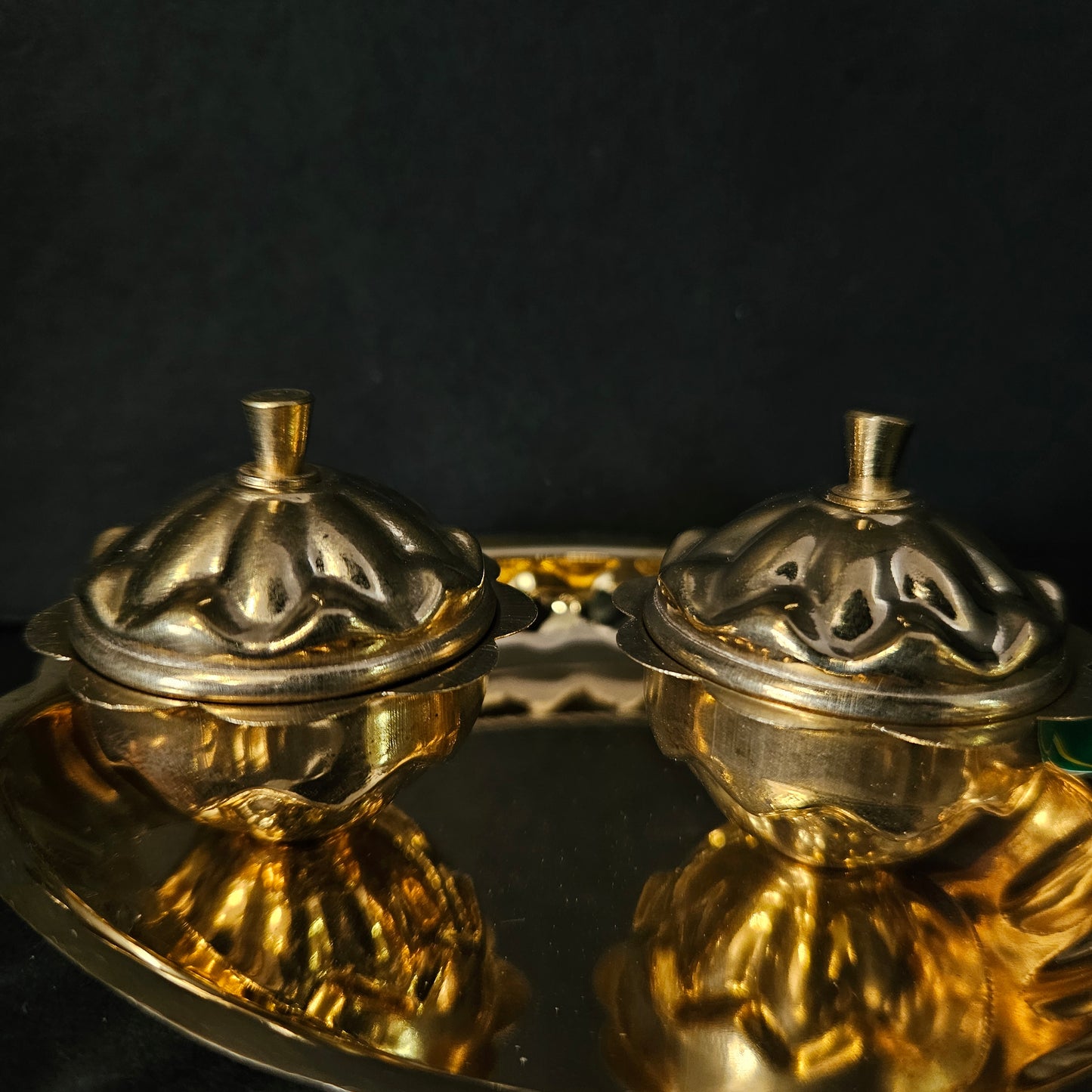 Kumkum Two Bowls with Leaf Plate perfect for your Pooja room