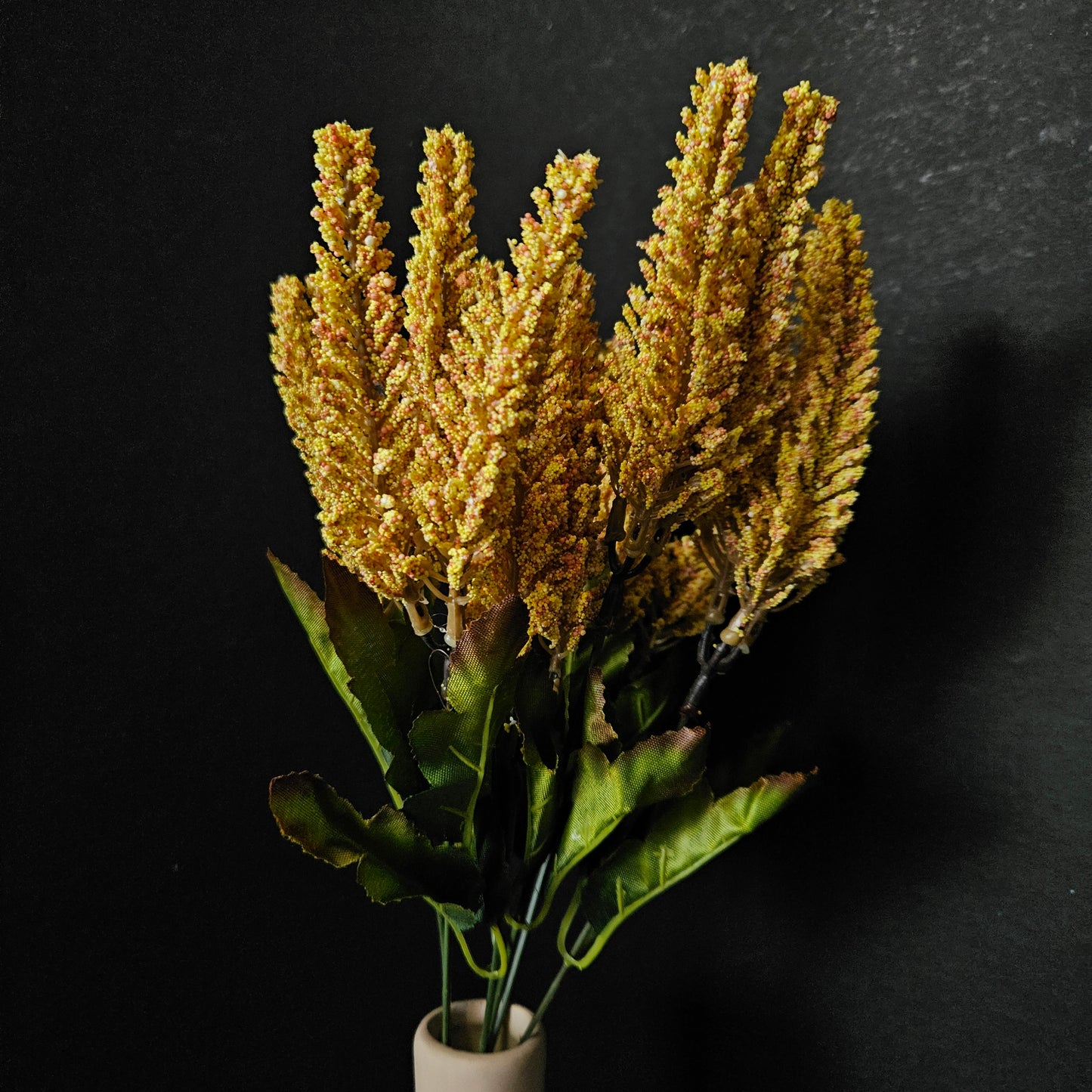 Amaranth artificial banquet floweral bunch to bring elegant look to your home & Office