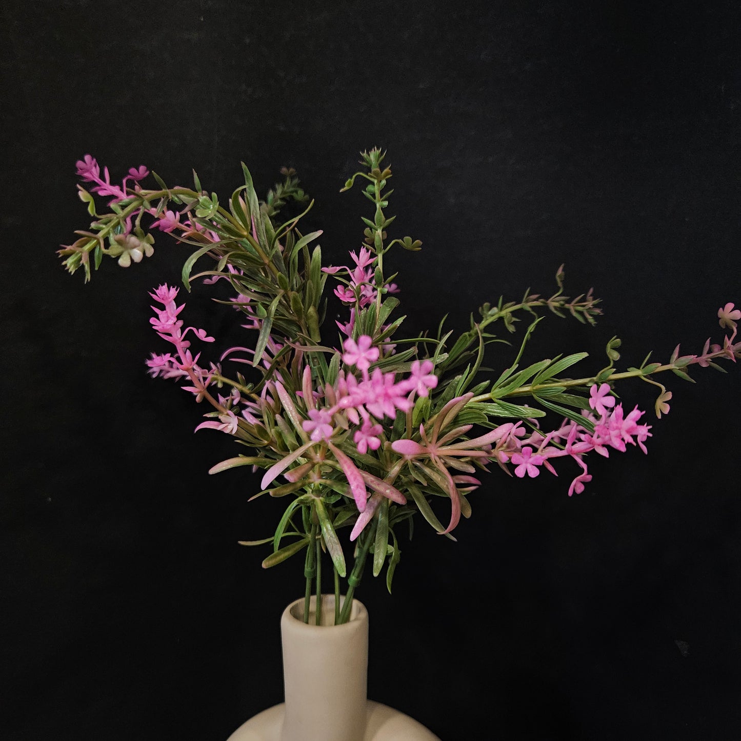 Artificial rosemary floweral stem bunch to bring attractive elegant look to your home & Garden